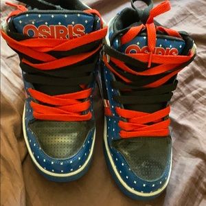 Osiris shoes size 5 boys (women 6)
